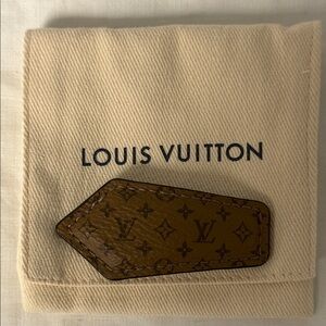 Louis Vuitton Backstage Mini Hair Clip Monogram Canvas NIB Italy